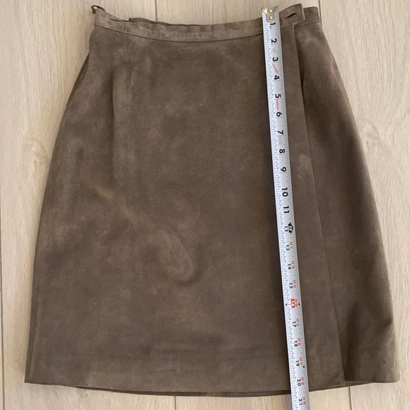 Grey Suede Skirt - Picture 9 of 10